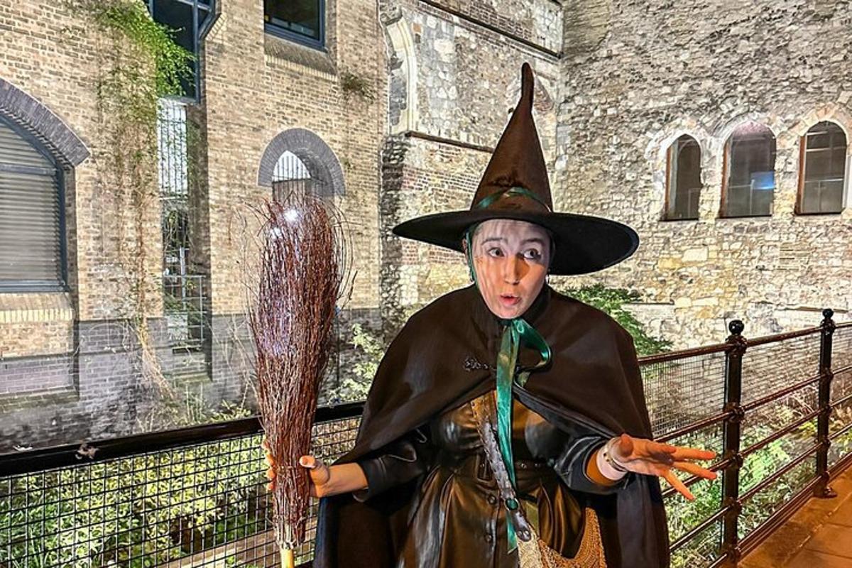 London Witches and History Walking Tour
