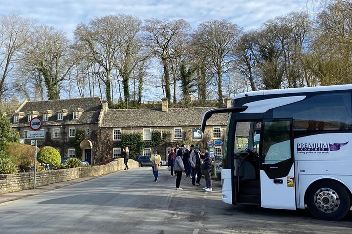 Two-course Cotswolds Lunch and Guided Tour