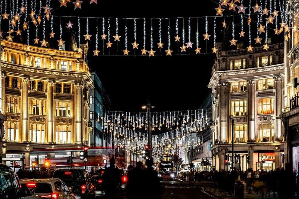 Christmas Lights Self Guided Walking Tour in London