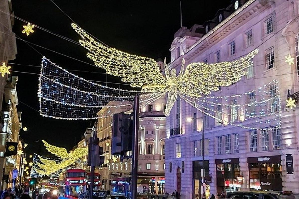 Christmas Lights Self Guided Walking Tour in London