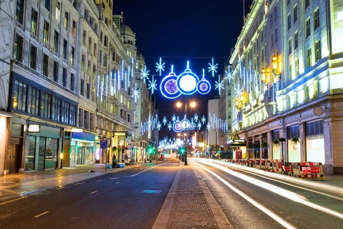 Christmas Lights Self Guided Walking Tour in London