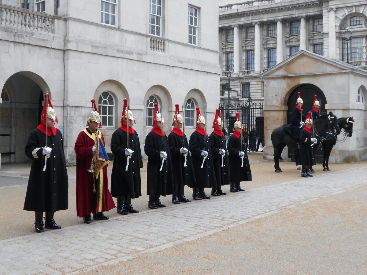 Guided Tour of Changing the Guard Ceremony