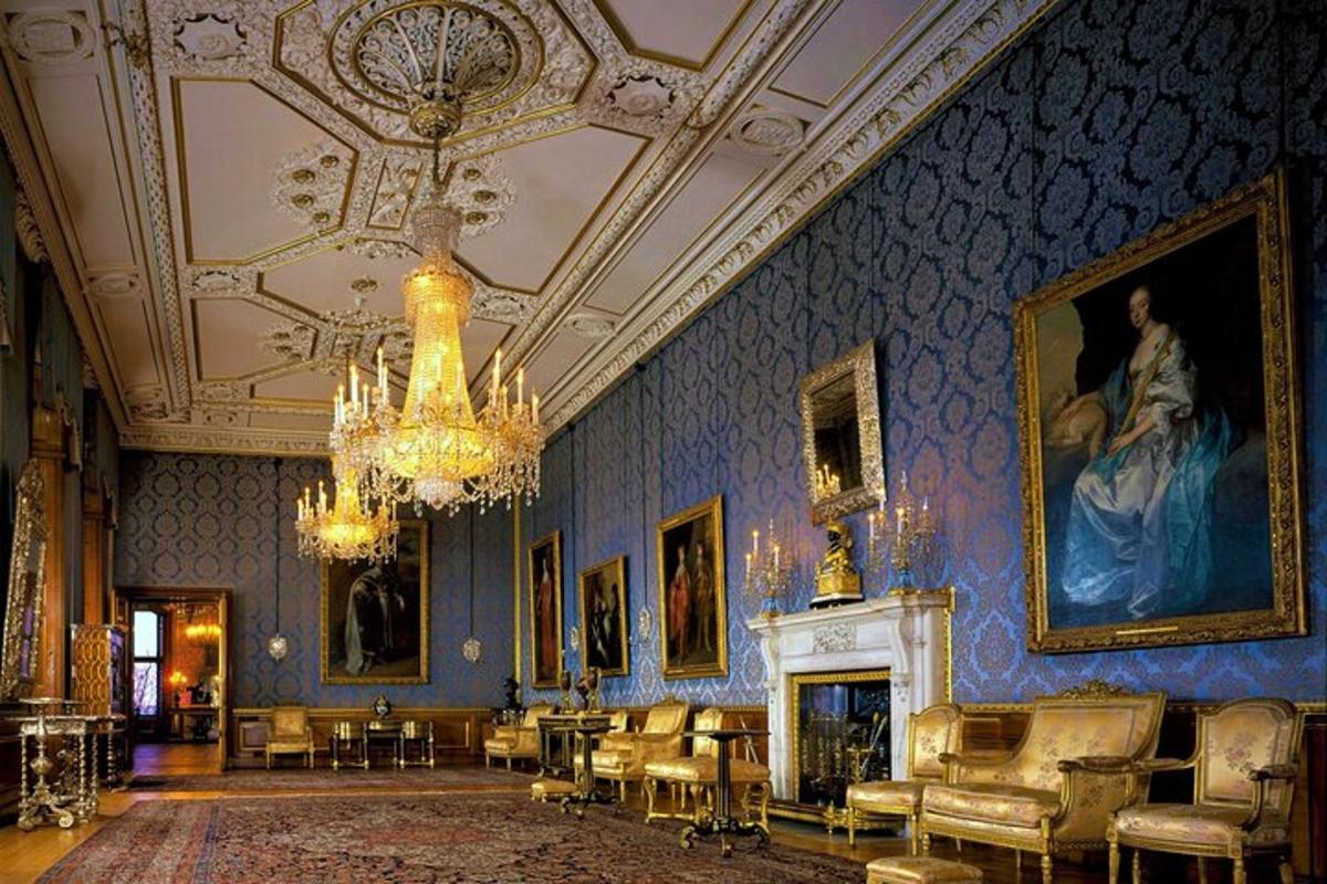 Iconic England Tour & Hotel Stay with 3 attractions included