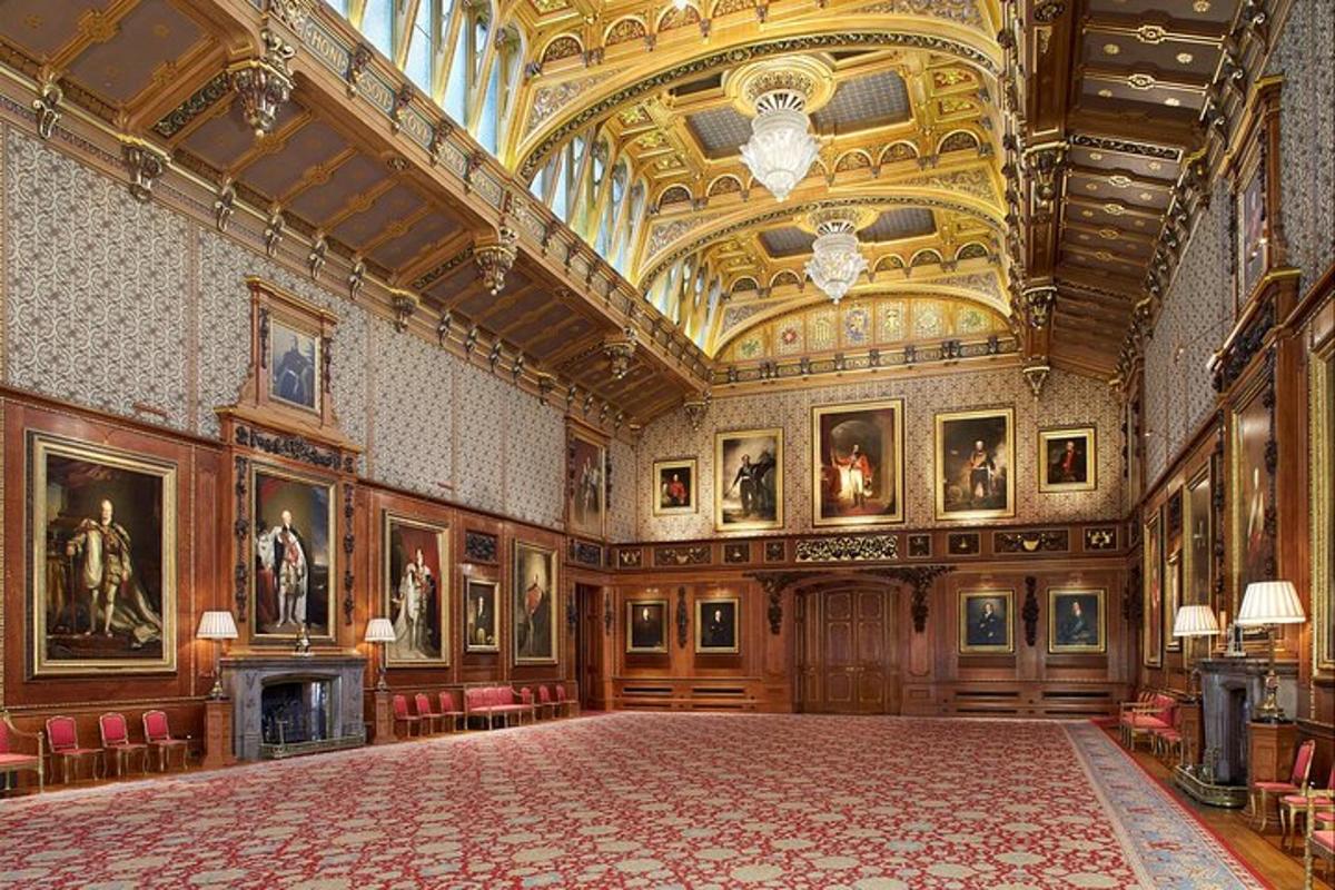 From London Guided tour to Windsor Castle with an Afternoon Tea