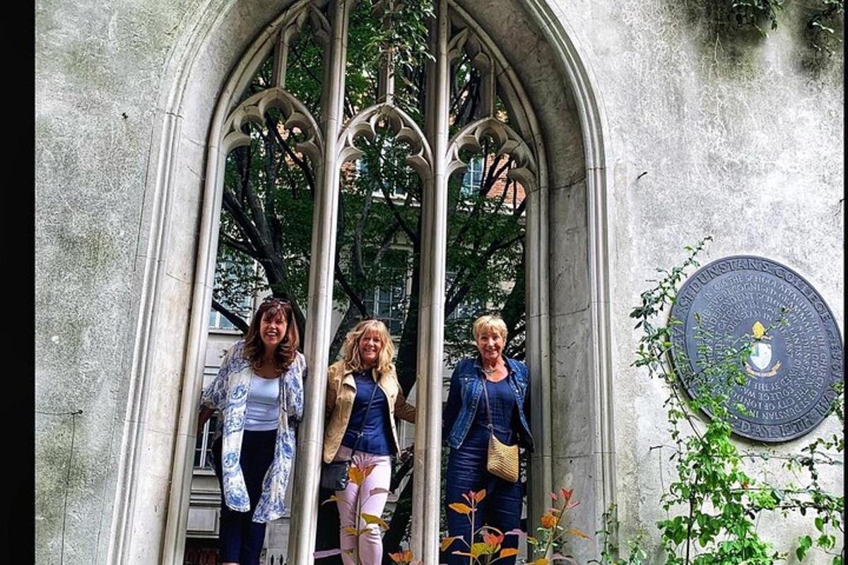 London Hidden Gardens Taxi Tour