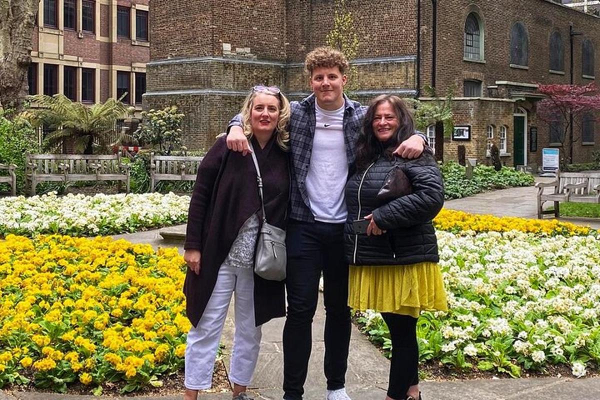 London Hidden Gardens Taxi Tour