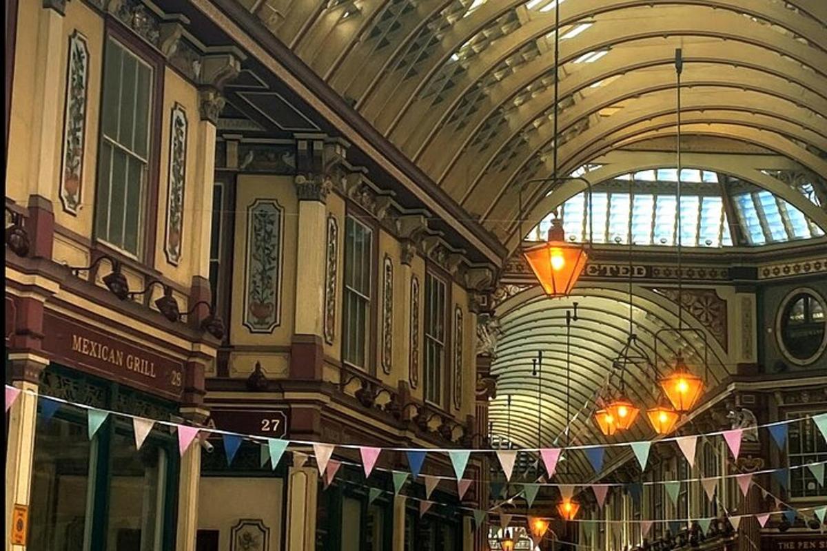Private Guided Tour of London Highlights in Executive Vehicle