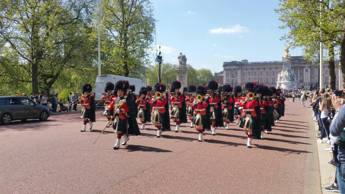 Guided Tour of Changing the Guard Ceremony