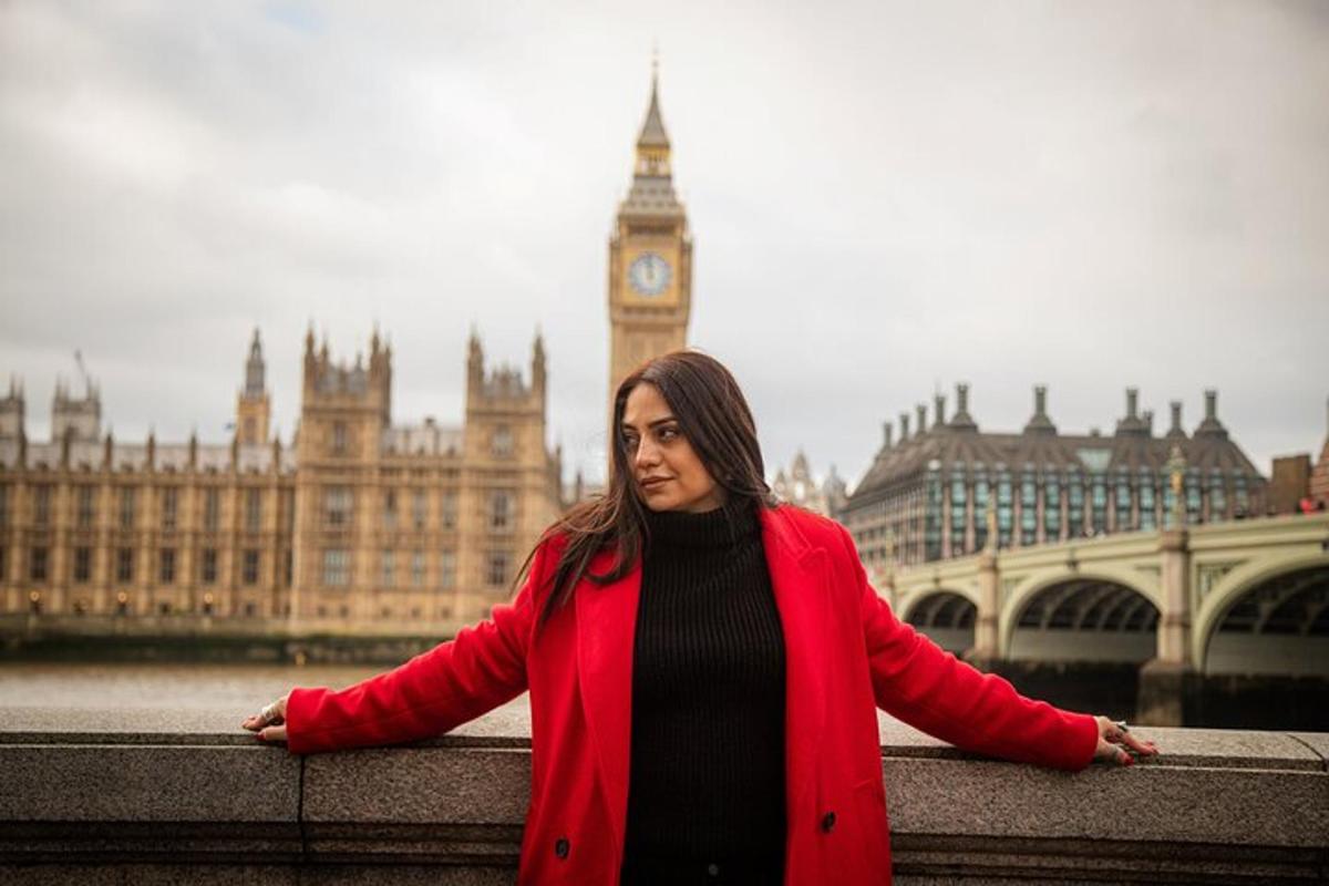 London Private Landmark Tour with Professional Photographer
