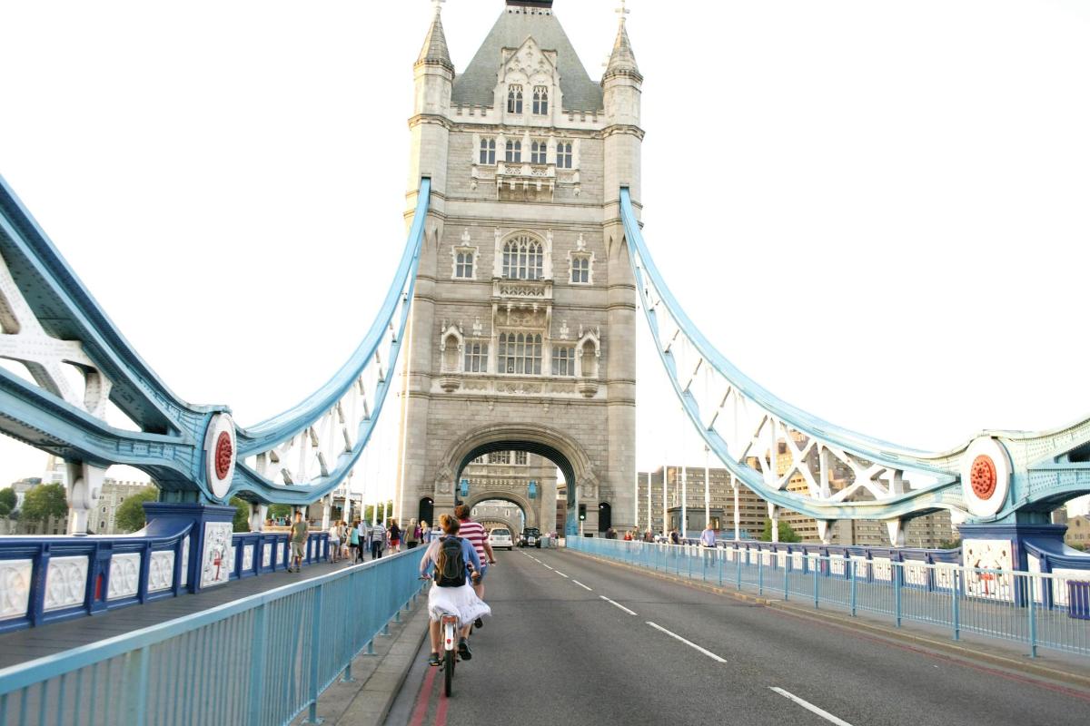 Evening Thames Bike Tour with Beer Tasting