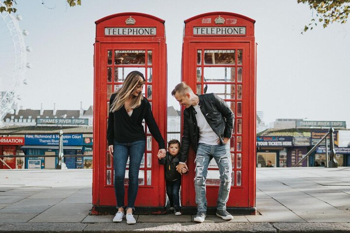Private Vacation Photography Session with Local Photographer in London