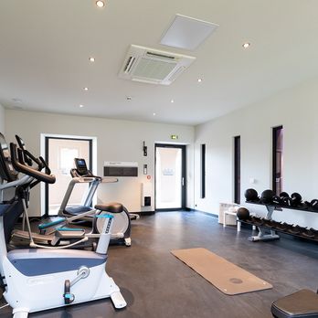 7 nights France bed and breakfast (DoubleTree by Hilton Carcassonne, France) flights included