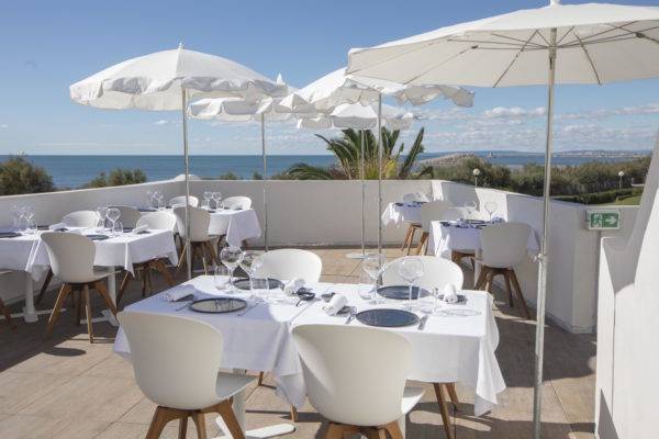 7 nights France bed and breakfast (La Plage Art Et Emotions) flights included