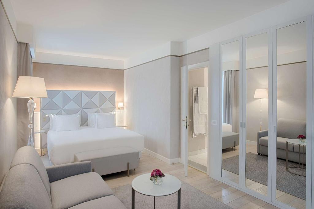 7 nights Italy bed and breakfast (NH Collection Palazzo Verona) flights included