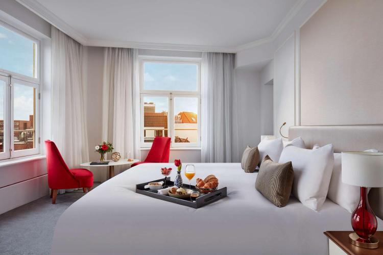 7 nights Amsterdam bed and breakfast (NH Collection Amsterdam Doelen) flights included