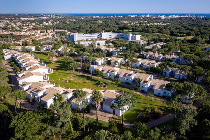 7 nights Portugal bed and breakfast (Pestana Vila Sol) flights included