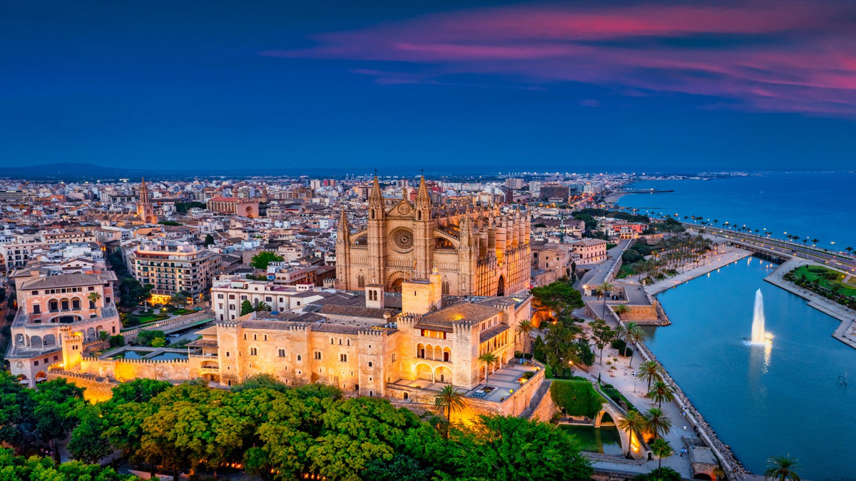 2 nights Spain bed and breakfast (HM Palma Blanc) flights included