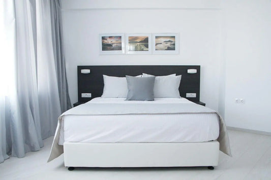 7 nights Greece bed and breakfast (Boss Boutique Athens) flights included