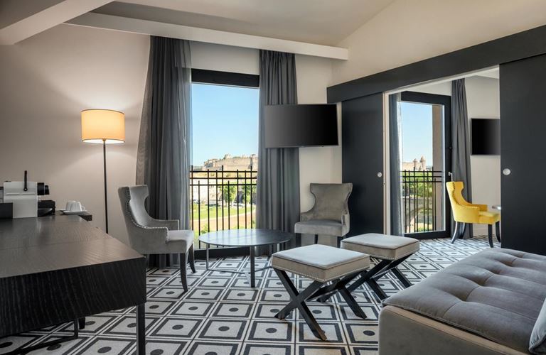 7 nights France bed and breakfast (DoubleTree by Hilton Carcassonne, France) flights included