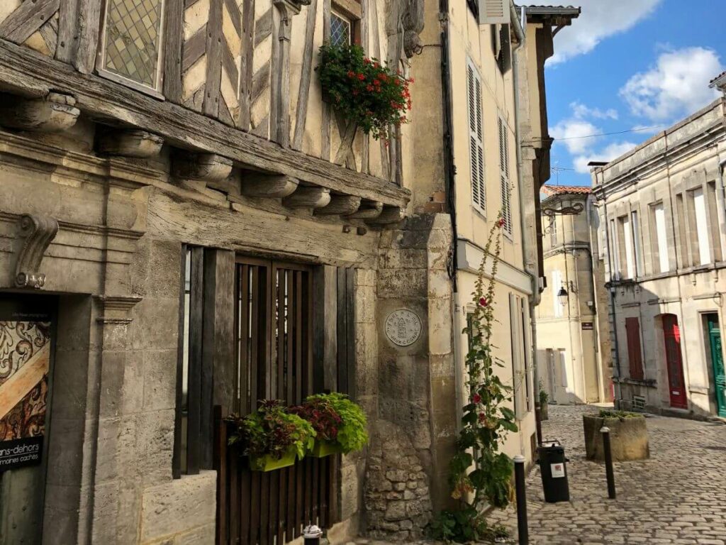 7 nights France bed and breakfast (Hôtel Chais Monnet & Spa) Flights included