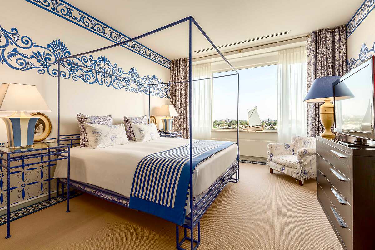7 nights Amsterdam bed and breakfast (Hilton Amsterdam) flights included