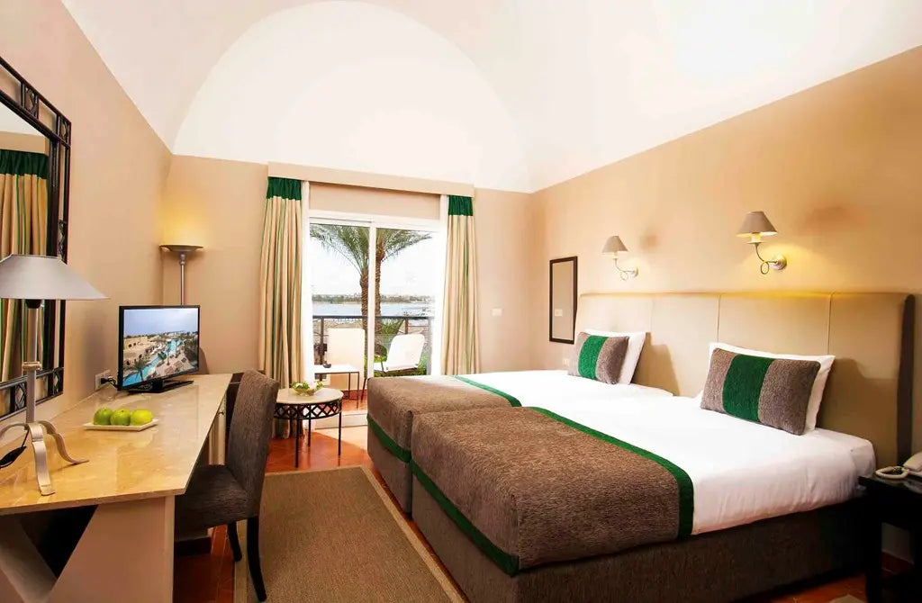 7 nights Hurghada all inclusive(Jaz Makadina  )flights included
