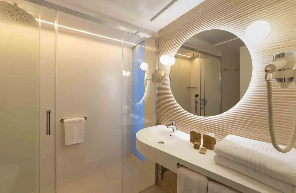 2 nights Spain bed and breakfast (Ambassador Playa II) flights included