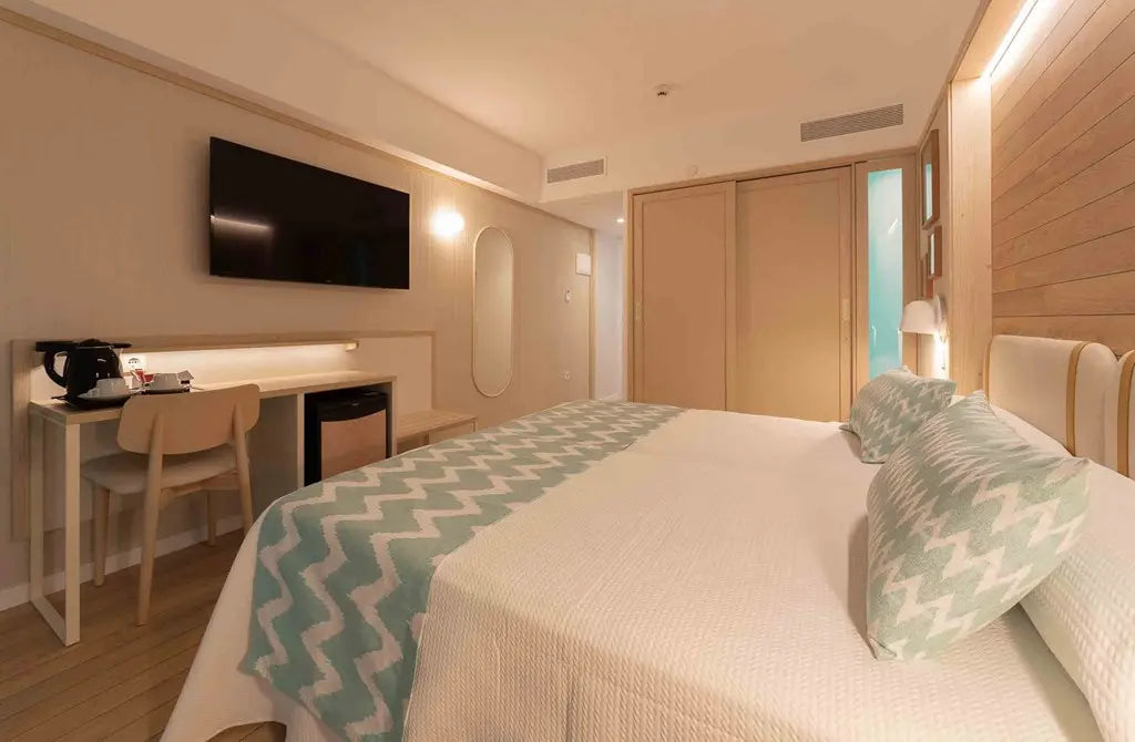 2 nights Spain bed and breakfast (Ambassador Playa II) flights included