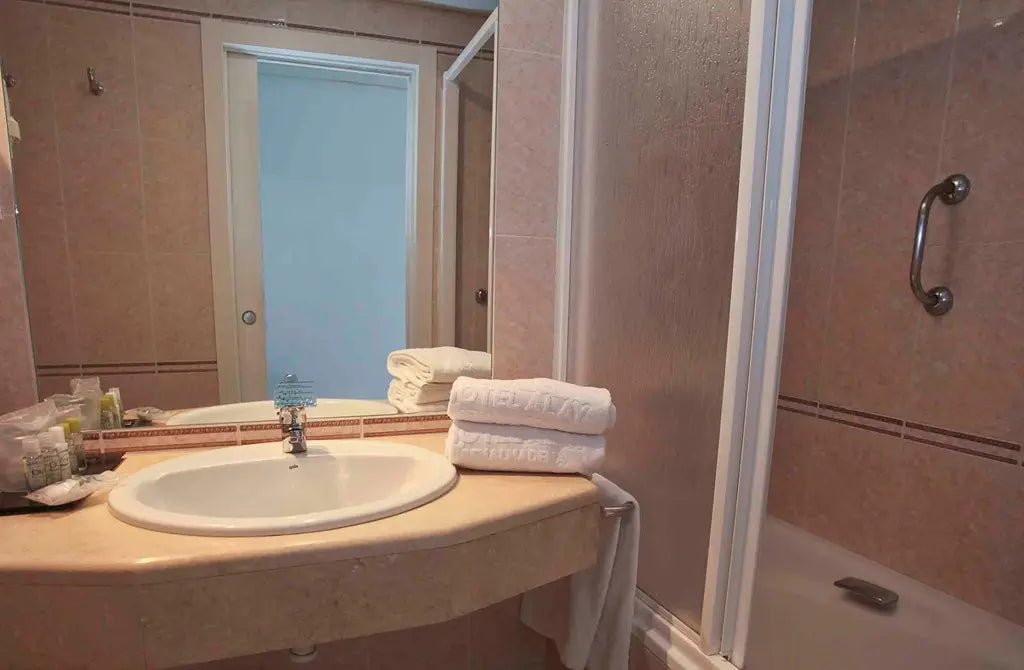 2 nights Spain bed and breakfast (Alay) flights included