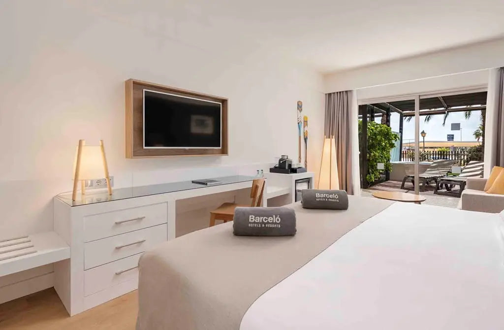 2 nights Spain bed and breakfast (Barcelo Fuerteventura Mar) flights included