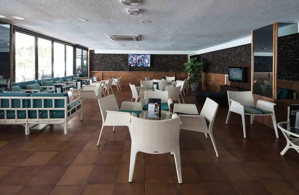 2 nights Spain bed and breakfast (Catalonia Oro Negro) flights included