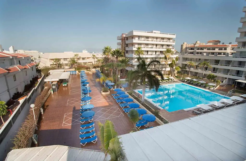 2 nights Spain bed and breakfast (Catalonia Oro Negro) flights included