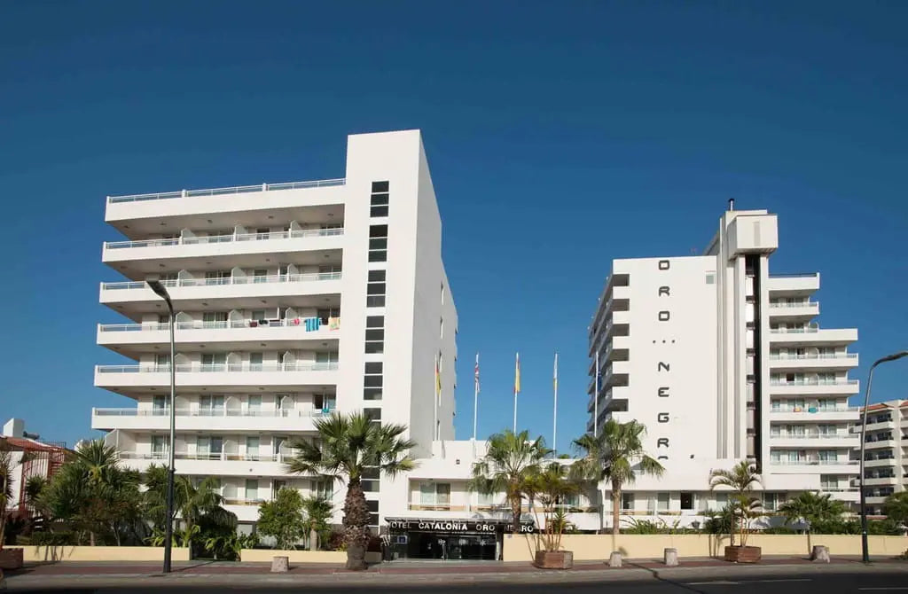 2 nights Spain bed and breakfast (Catalonia Oro Negro) flights included