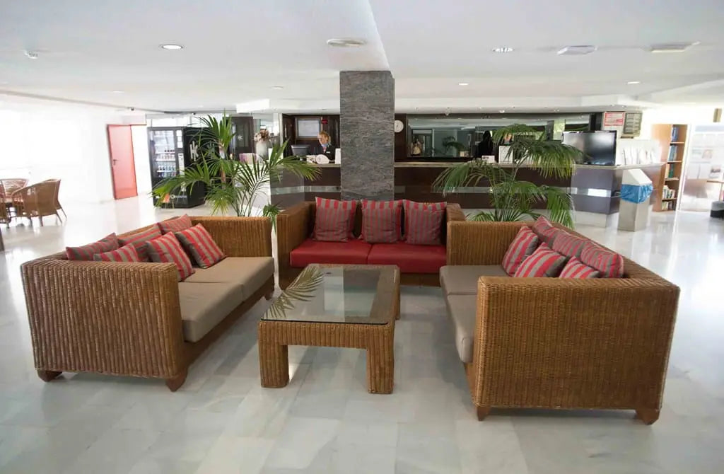 2 nights Spain bed and breakfast (Catalonia Oro Negro) flights included