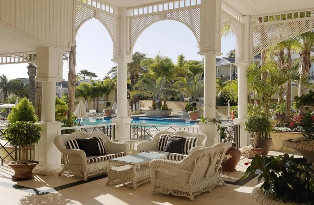 2 nights Spain bed and breakfast (Gran Oasis Resort) flights included