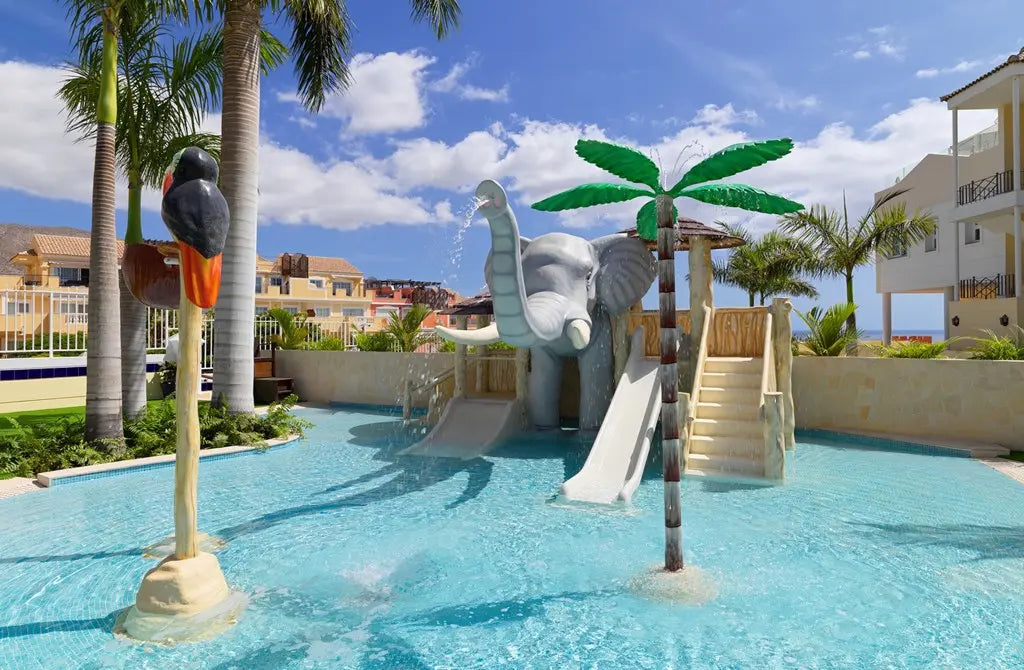 2 nights Spain bed and breakfast (Gran Oasis Resort) flights included