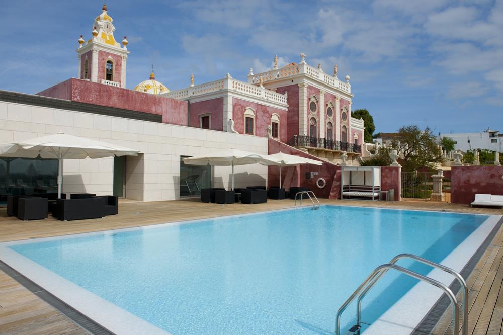 7 nights Portugal bed and breakfast (Pousada Palácio Estói) flights included