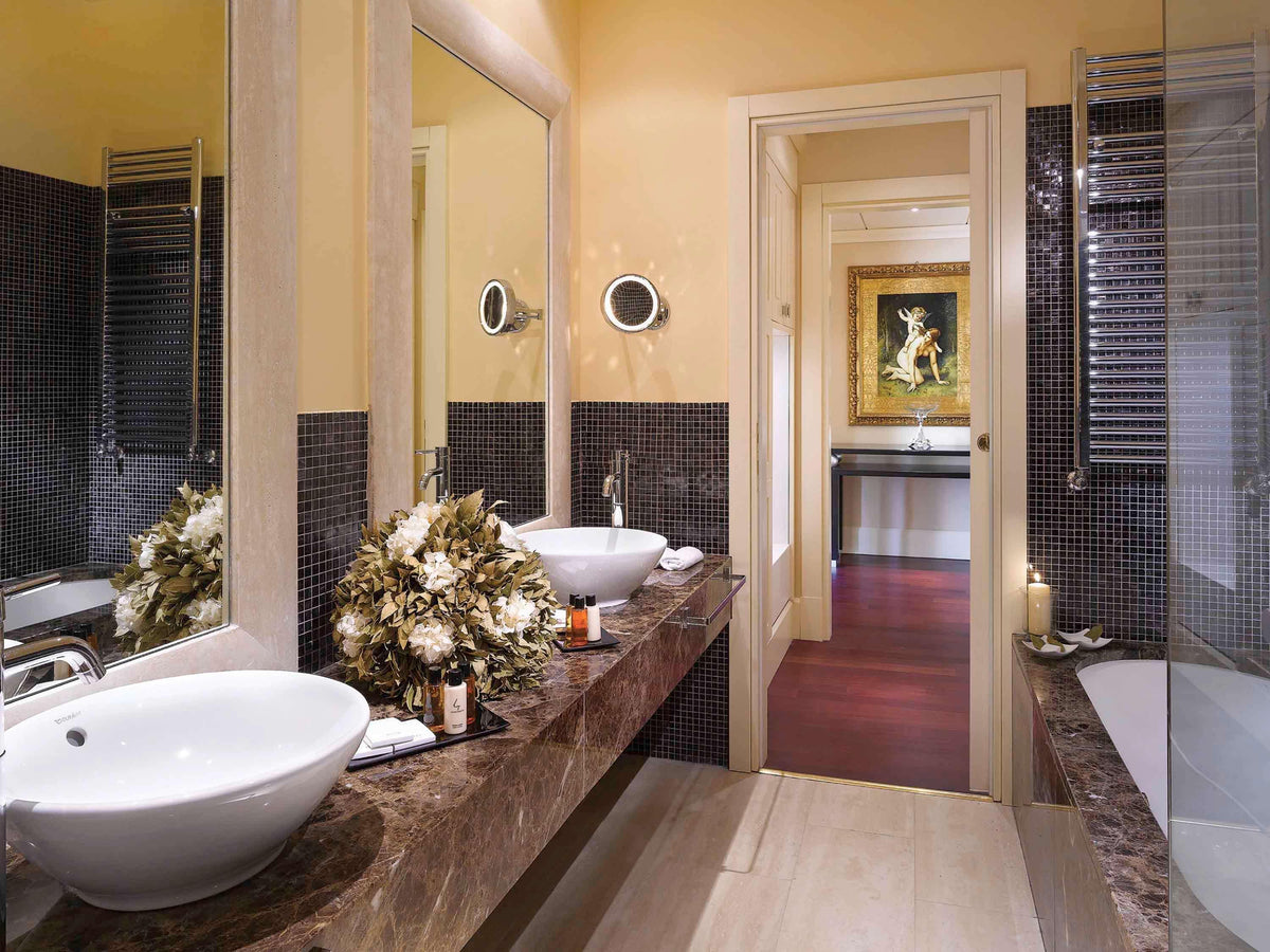 7 nights Italy bed and breakfast (Grand Hotel Palazzo Livorno - Mgallery by Sofitel) flights included