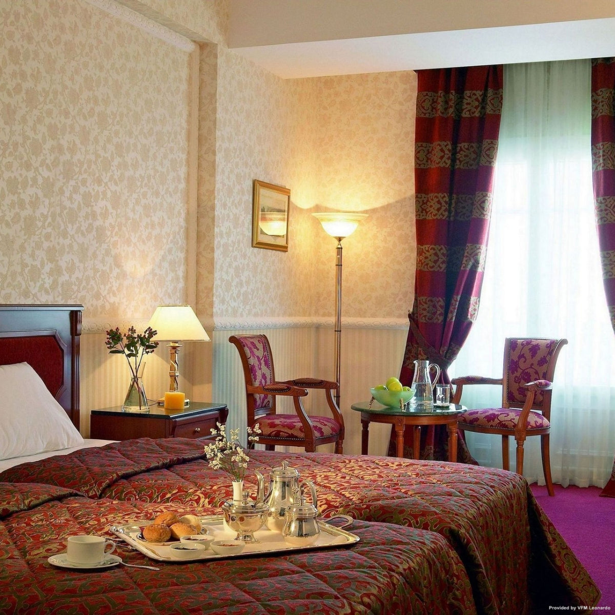 7 nights Greece bed and breakfast (Grand Hotel Palace) flights included