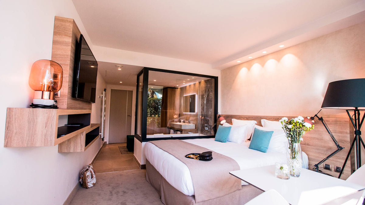 7 nights France bed and breakfast (La Plage Art Et Emotions) flights included