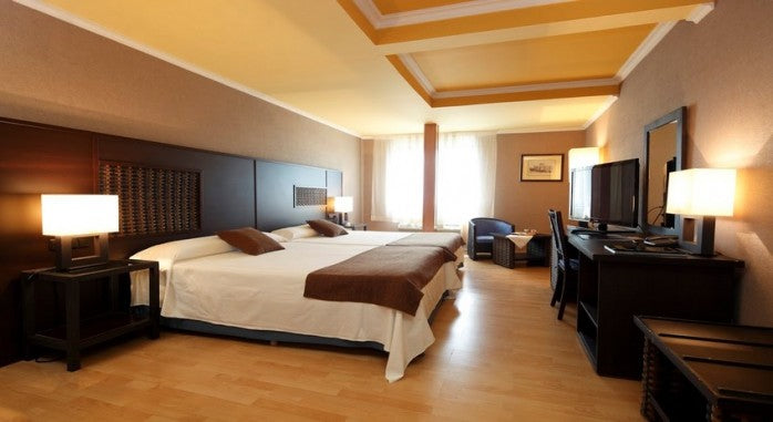 2 nights Spain (Hotel Spa Congreso) flights included (room only)