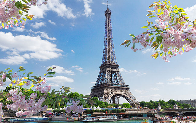 7 nights France bed and breakfast (Victoria Palace Hotel Paris) flights included