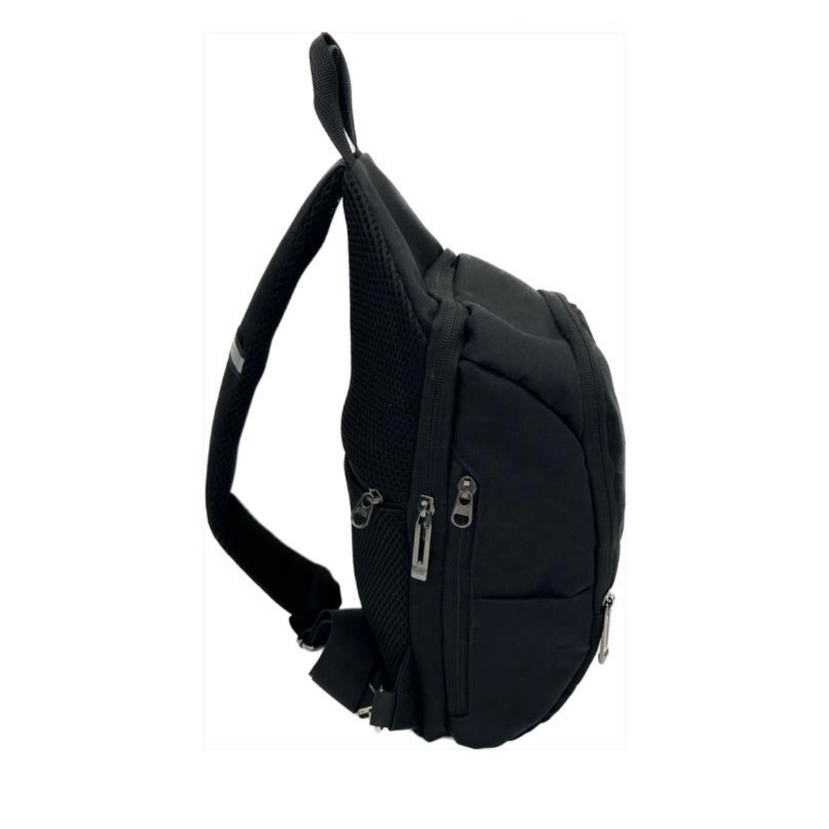 D321 Lightweight Single Strap Chest Bag with USB Charging Port - Black