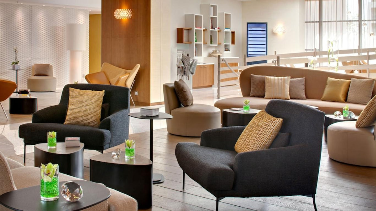 7 nights France bed and breakfast (Renaissance Aix-en-Provence Hotel) flights included