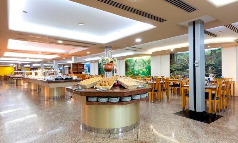 7 nights Spain bed and breakfast (Gran Hotel Bali) flights included