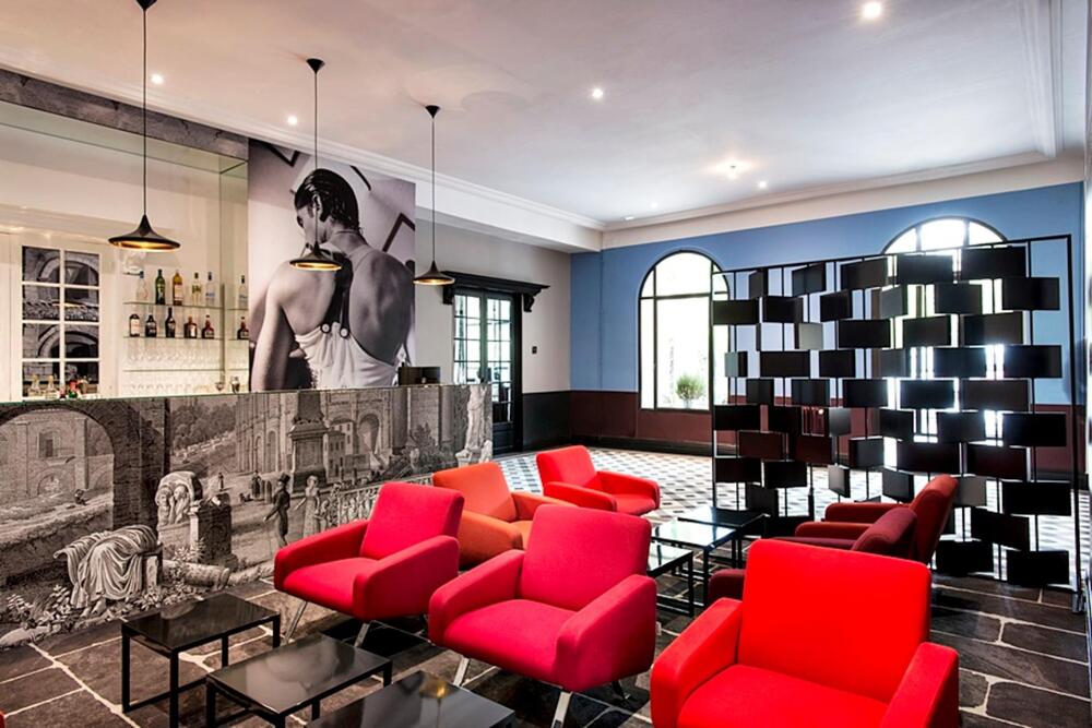 7 nights France bed and breakfast (Hotel Jules Cesar & Spa - Mgallery Hotel Collection) flights included