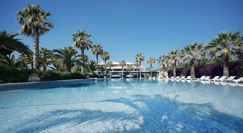 7 nights Italy bed and breakfast (Savoy Beach Hotel) flights included