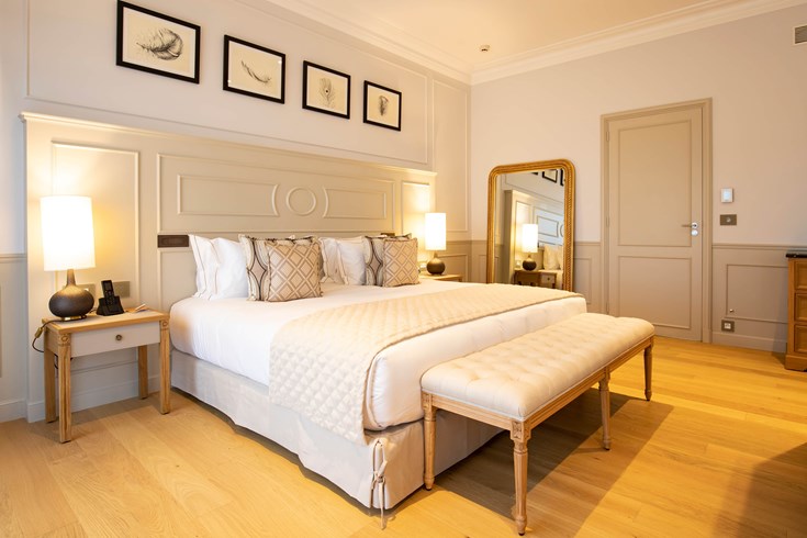 7 nights France bed and breakfast (Hôtel Chais Monnet & Spa) Flights included