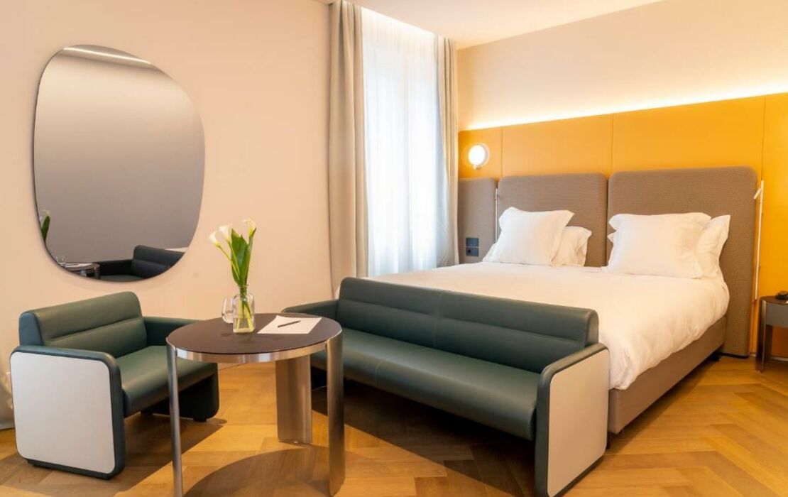 7 nights Italy bed and breakfast (Palazzo Tirso Cagliari Mgallery) flights included