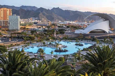 2 nights Spain bed and breakfast (Gran Oasis Resort) flights included